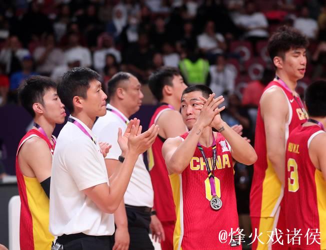 热身赛连胜筑信心 “新老交替”中国男篮蓄力亚洲杯 热身赛连胜筑信心 “新老交替”中国男篮蓄力亚洲杯